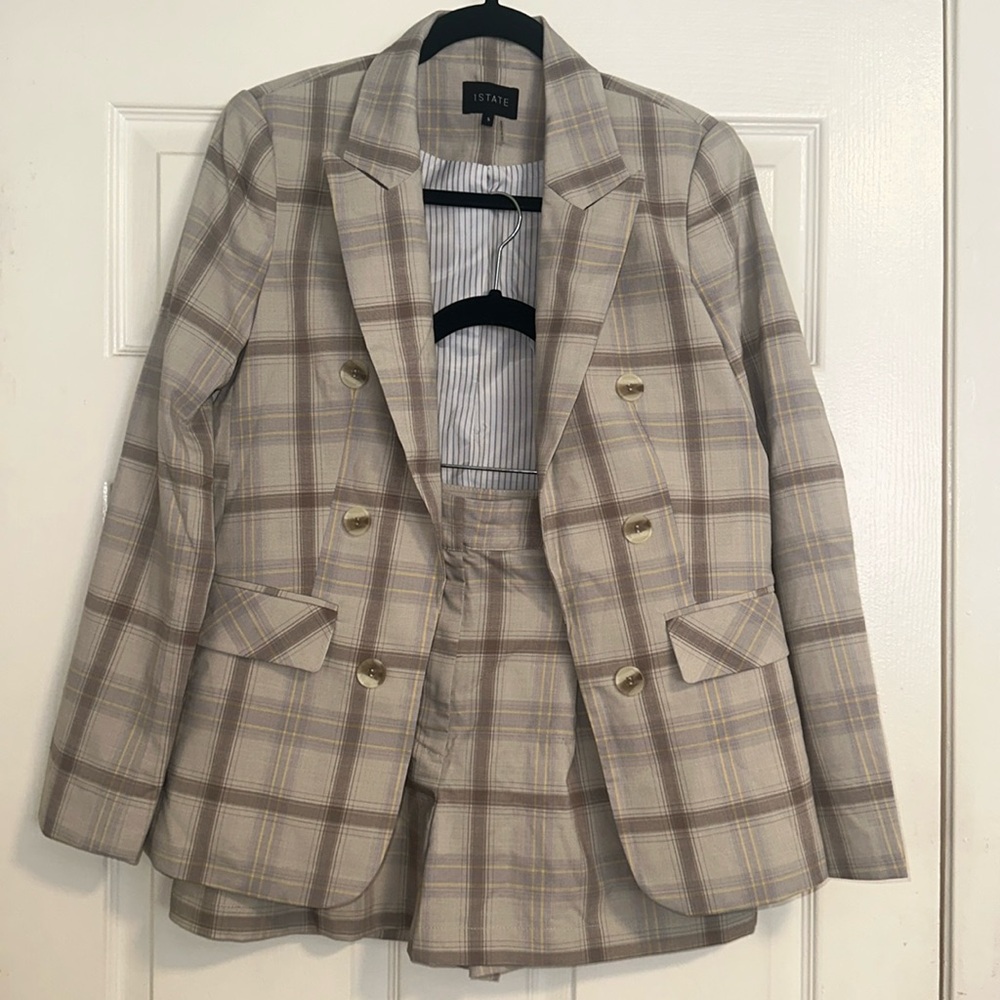 1. STATE MATCHING SUIT JACKET W/ SHORTS SET (NWT)